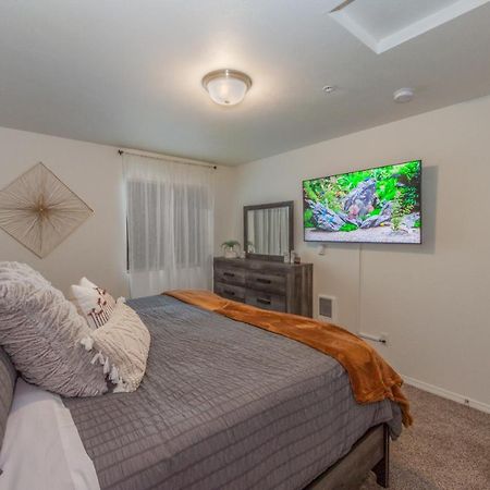 Апартаменты Modern And Stylish King Bed Wifi Free Parking Спокан-Вэлли Экстерьер фото